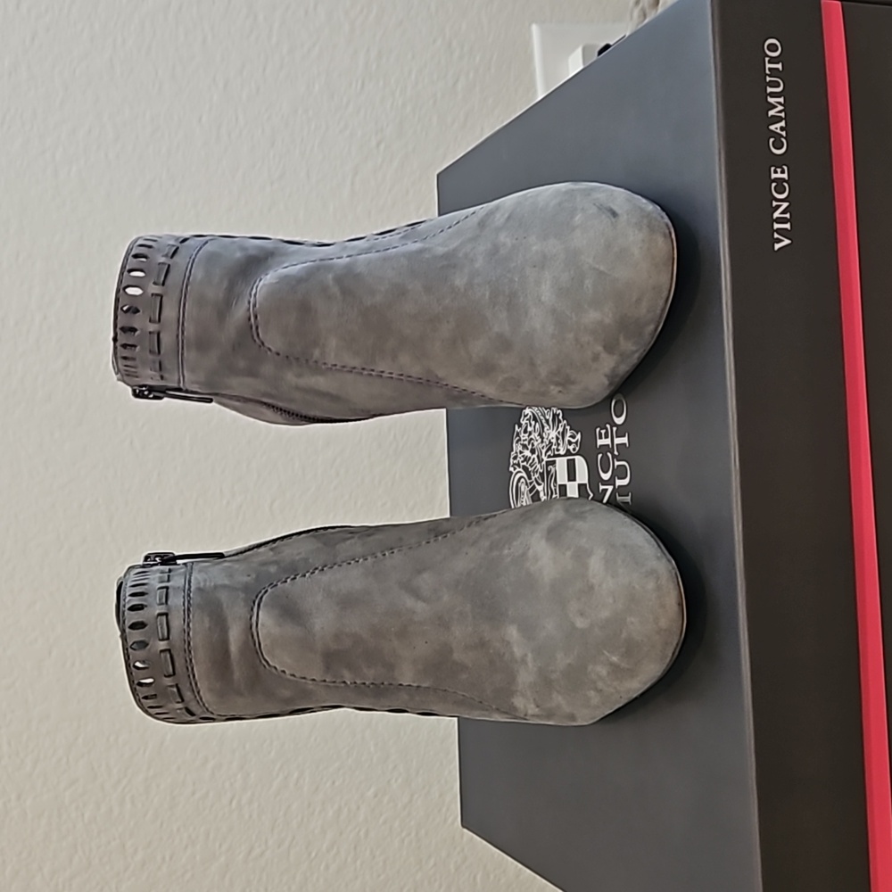 Vince Camuto Reeista Booties